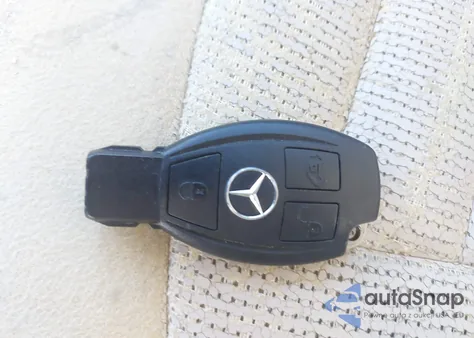 2016 Mercedes-Benz Metris from USA, damaged, VIN WD4PG2EEXG3143823